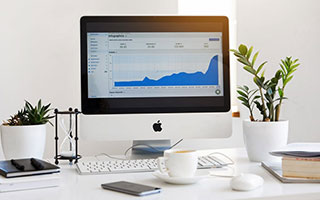 单亲妈妈微博性感腰包饺子勾魂，紧身裙裹臀被后入爆操嫩逼菊花双开，浪名求深射满骚洞！